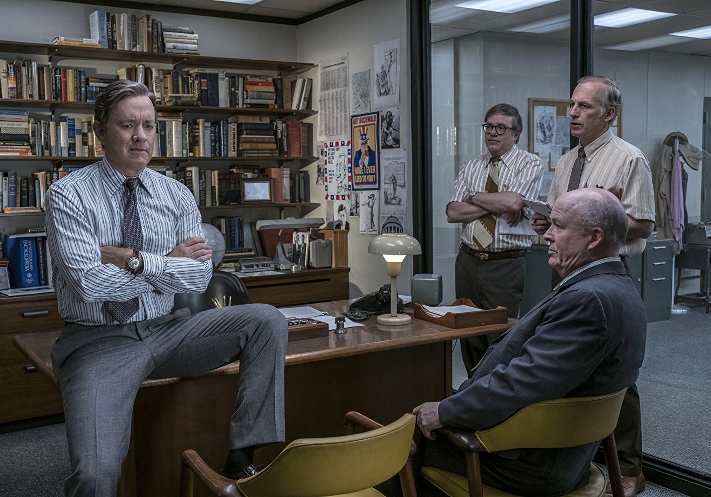 Tom Hanks, David Cross, Bob Odenkirk, and John Rue in The Post (2017)